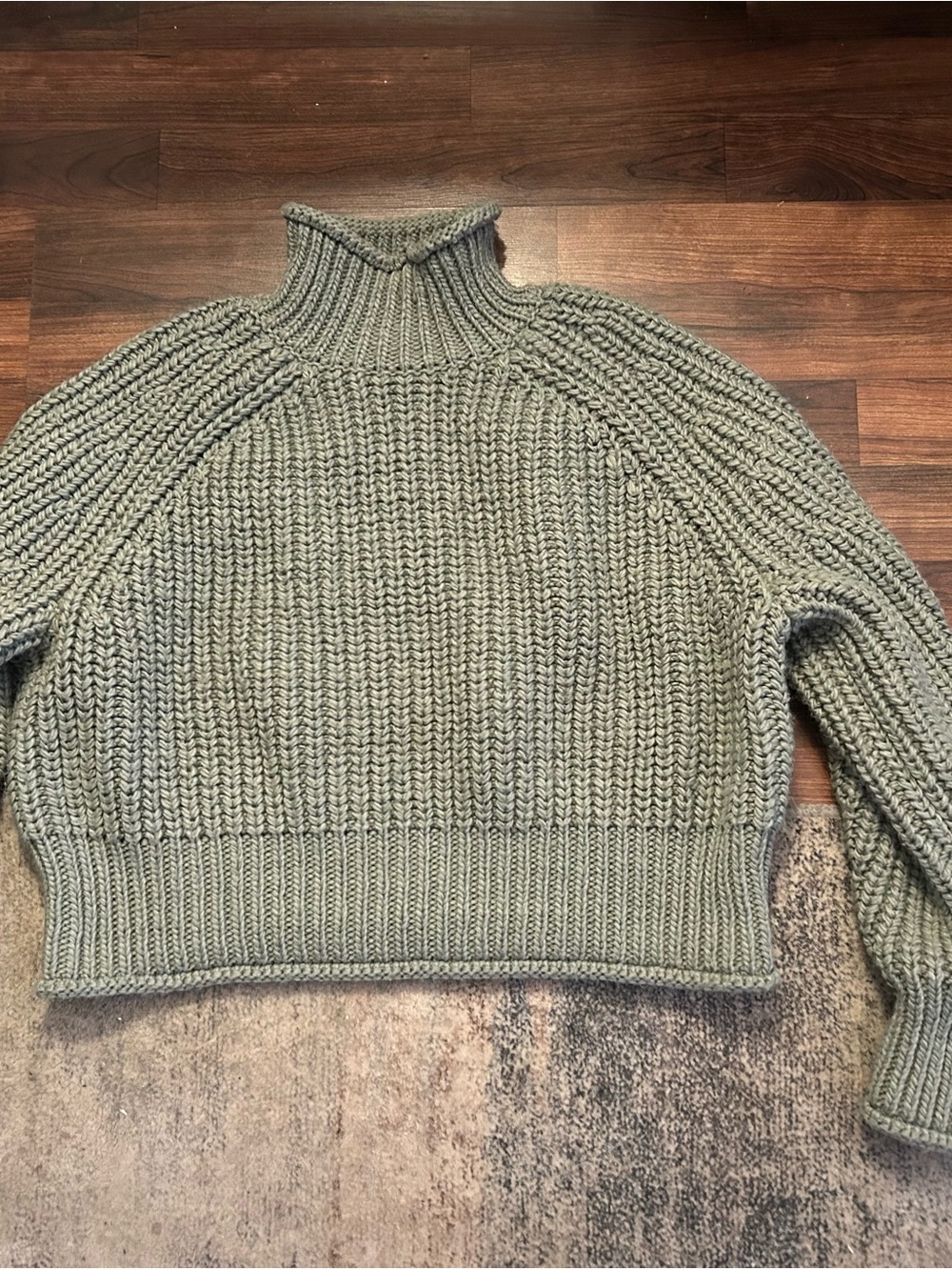 H&M Olive Green Chunky Turtleneck Sweater
